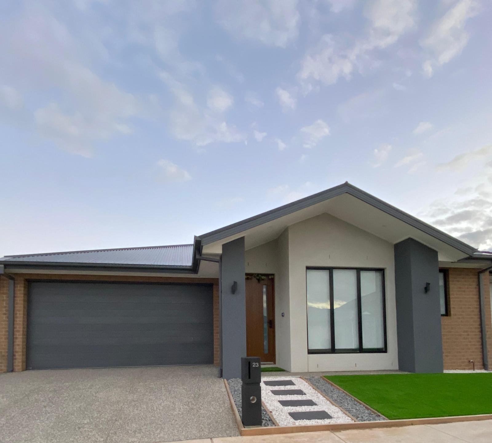 Veer Construction team building modern homes in Melbourne